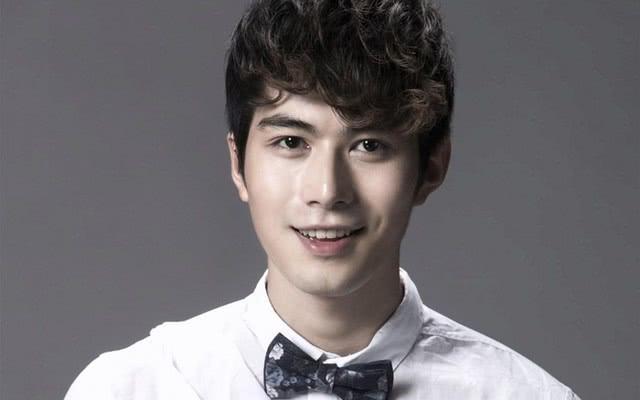 学开直升机还大秀唱功,陈学冬这是想逃离郭敬