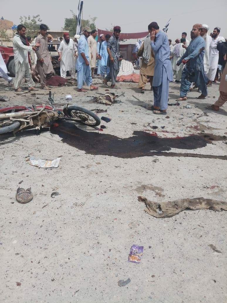 巴基斯坦大选投票站外发生自杀式袭击 至少25死40伤