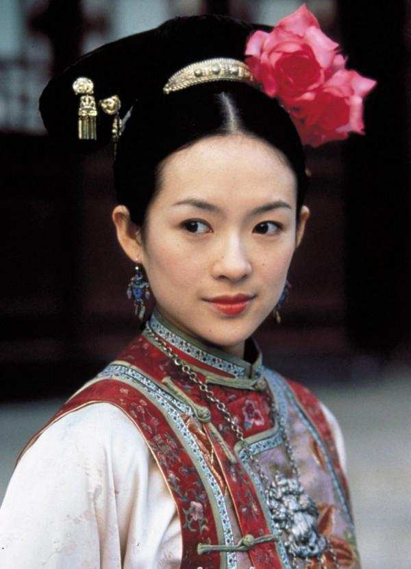 章子怡青蛇造型太惊艳? 其实她电影里的配饰更吸精