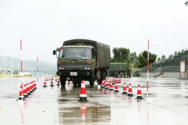 荔枝军事:紧张激烈,直击武警广西总队后勤岗位