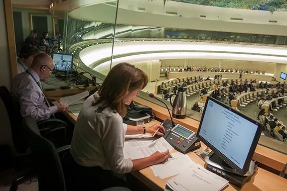 学外语的人,能去联合国做什么样的工作? | 语言