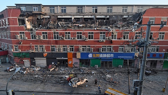 北京丰台顺和大厦楼体坍塌原因查明 违建将全部拆除