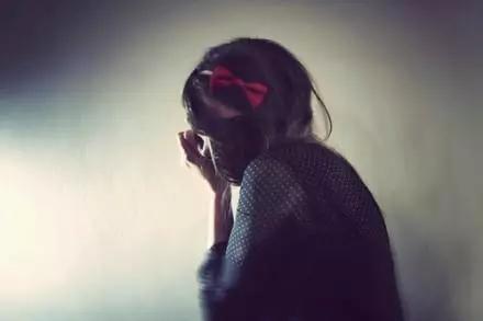 朋友圈心累想流泪的说说,我冷了,会淡漠,痛了,会