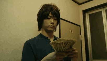 搞笑gif:这才是战斗名族的女司机,惹不起~惹不起啊