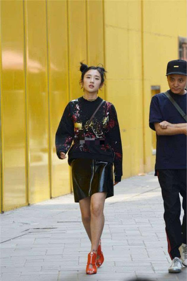 唐艺昕发胖未P图曝光,腿比刘亦菲宋茜还粗,还