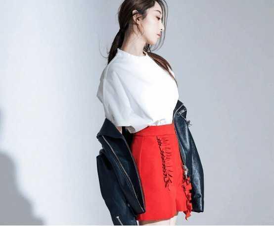 风光,如今混得连曾经的绿叶都不如,怪只怪长得