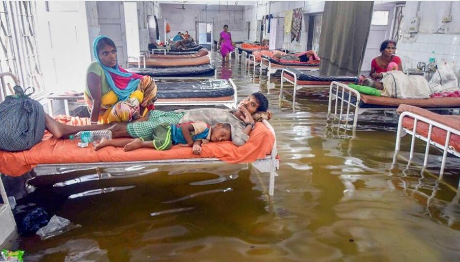 印度雨灾致北方邦80死 比哈尔邦医院遭水淹