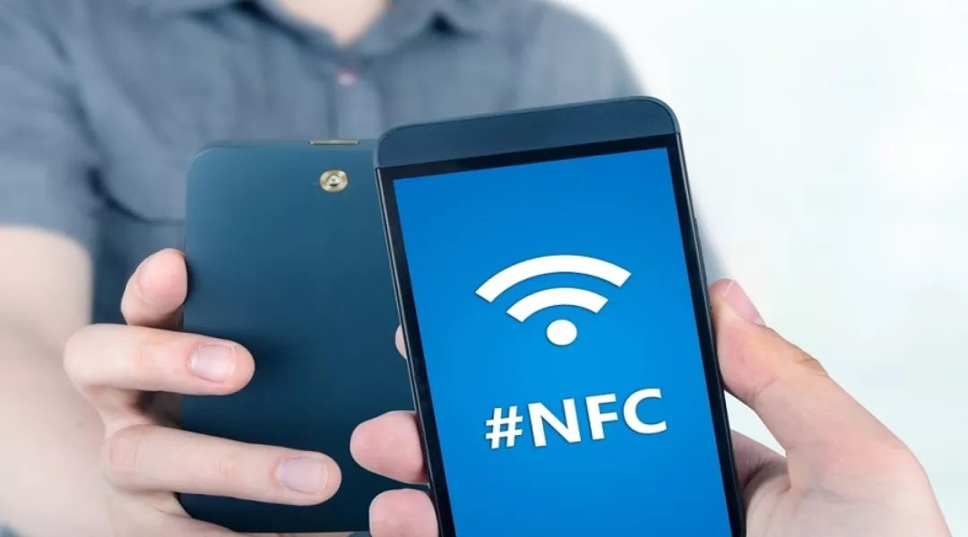 nfc通讯技术已经存在了几十年了,他们只不过是把它植入进了皮下.