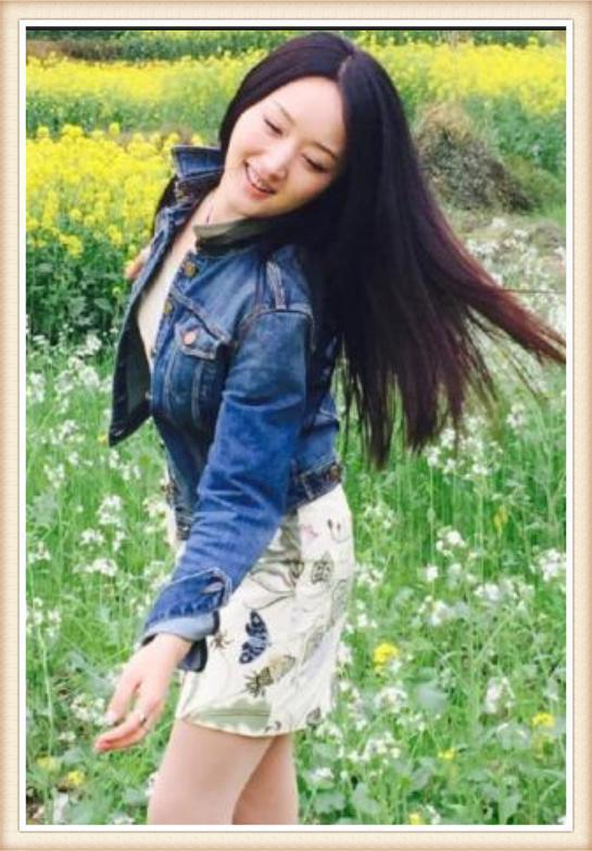 杨钰莹这次时髦到家了!把腰包当腰带,竟也能穿得这么高级!