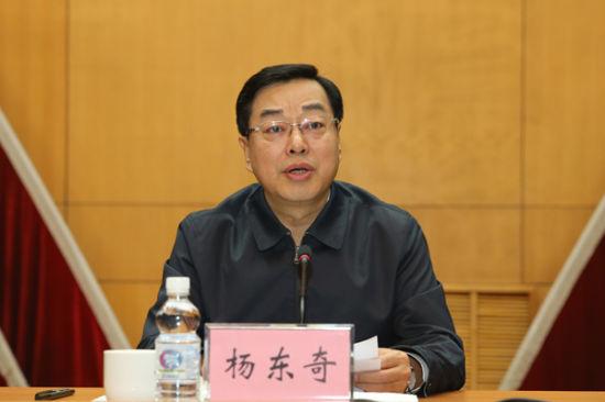 杨东奇任山东省委副书记