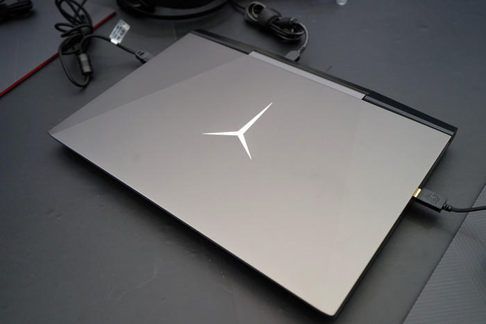 全面屏新品亮相!联想拯救者引爆2018ChinaJo