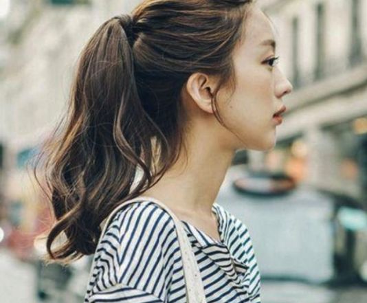 女生想要回头率,那就从头改变自己,高马尾学起来