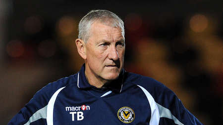 国足亚洲杯对手遇挫,菲律宾主帅上任不足50天