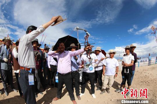 青海省第十七届运动会射箭、赛马项目尽显草原男儿风范
