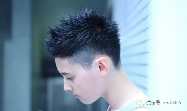 头上有两个旋的发型应该剪男生,首选发型剑灵子弹马尾单图片
