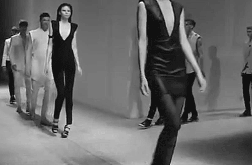 收藏丨终于知道“高跟鞋”怎么穿才不累脚了?