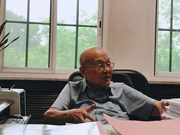 师者｜清华教授93岁仍坚守讲台，不给“有意思”的事业设限
