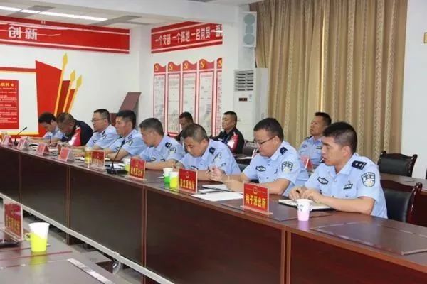 宁洱县公安局召开2018年上半年队伍思想状况