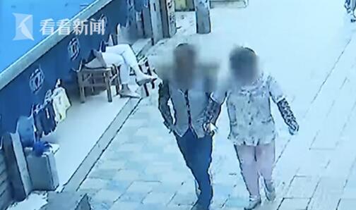 16岁男子光天化日被拐女生:想把她带回家做女曝少女吧照图片