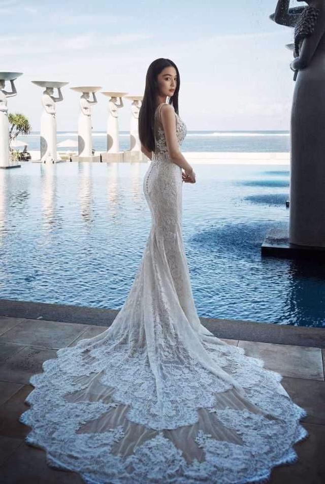 张馨予升级成为军嫂,婚纱写真美到爆,网友:是时