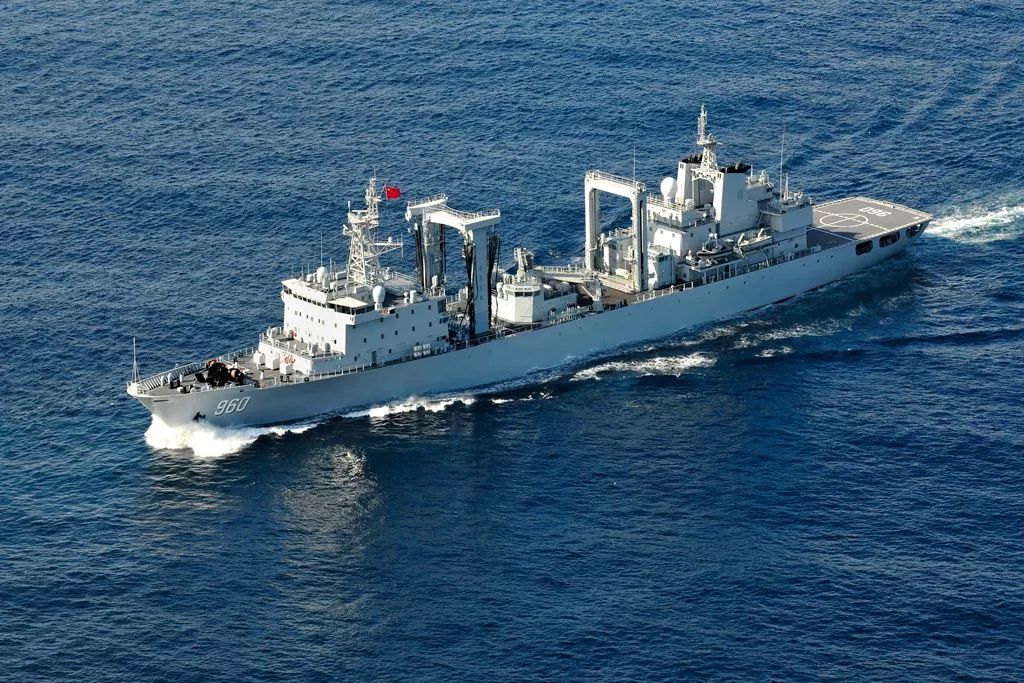 【现场】海军第30批护航编队起航奔赴亚丁湾