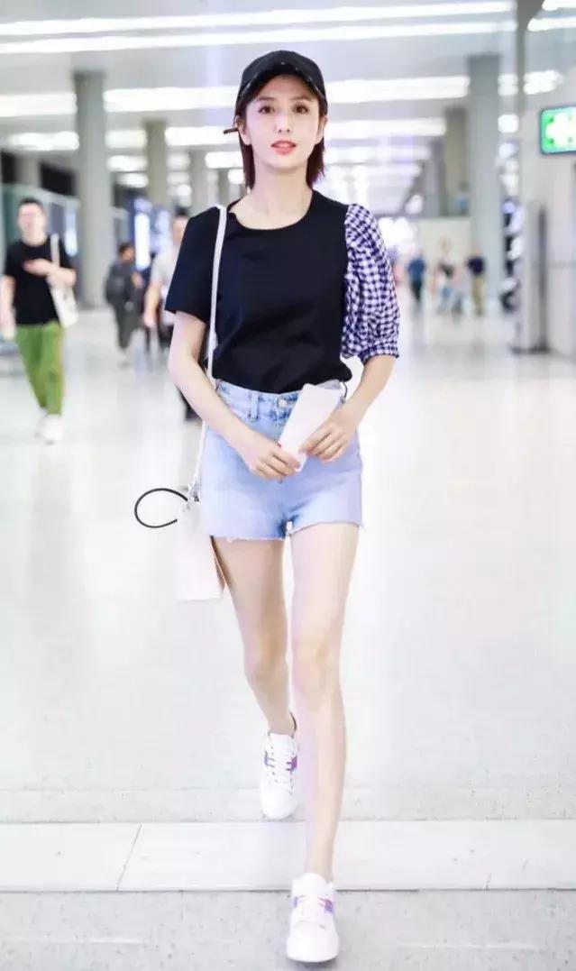 只买3条牛仔短裤,配一件T恤,就是一个美炸的夏