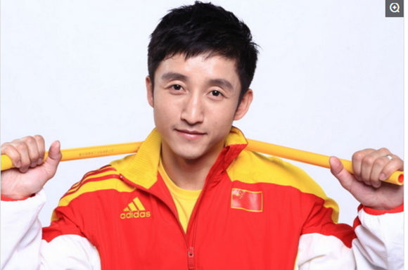 参加第十八届亚运会的中国运动员哪几位收入排