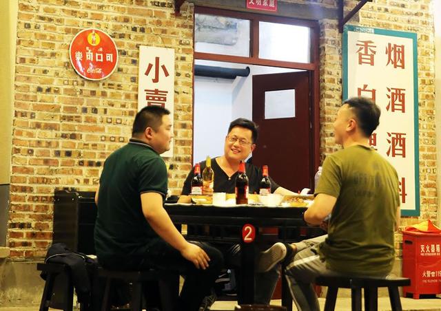 开一个龙虾馆需要多少资金,开个小龙虾店成本预算多少