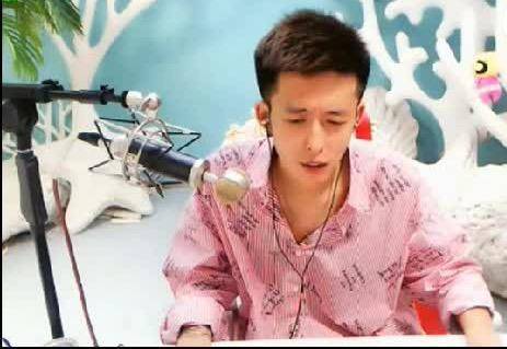 当红主播仅剩两位女性,冯提莫陈一发落榜,YY直