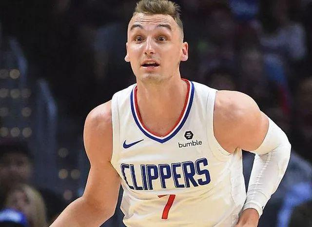 德克尔加盟骑士，或是更好机会，能不能拿千万年薪就看新赛季了