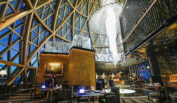 这个世界上拿了最多米其林星星的男人,走了