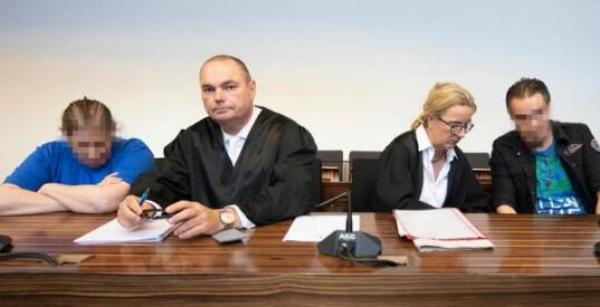 德国夫妇在“暗网”出售儿子给恋童癖者蹂躏，被判刑12年