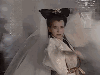 第一起,街坊反映位于秋长镇某农庄有蟒蛇出现,并吞食了几只其喂养的鸡