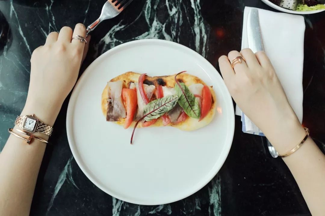 魏璎珞、纯妃都爱的新款珠宝,一出手就赢了