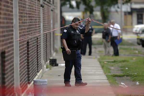 芝加哥60小时内发生多起枪击案，至少11人死亡70人受伤