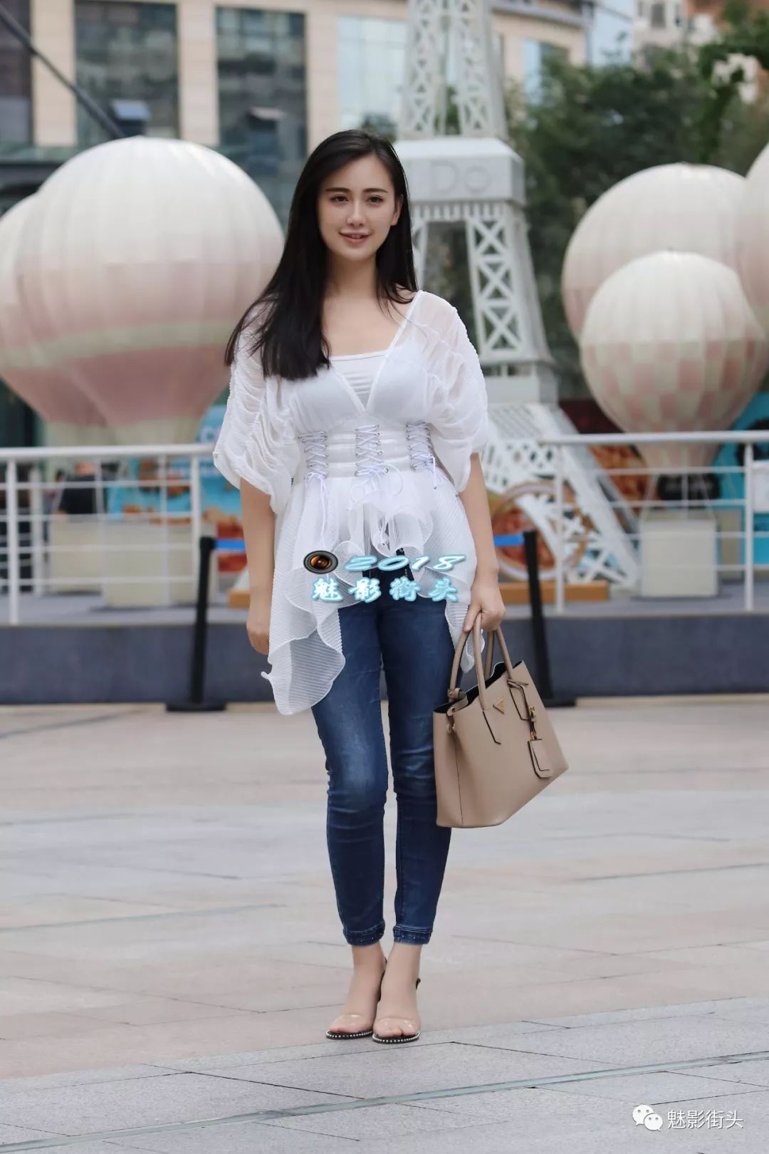 街拍:2018年8月8日(摆拍版)