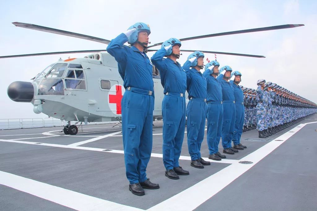 17次赴亚丁湾护航，这是支有故事的舰载直升机部队
