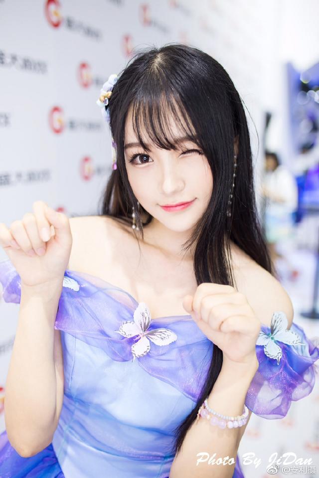 ChinaJoy2018落幕,回顾那些场内外养眼的Showgirl!