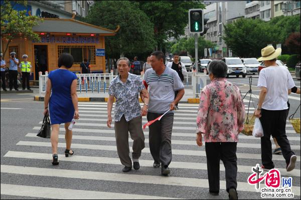 福泉市区人口_福泉洒金谷