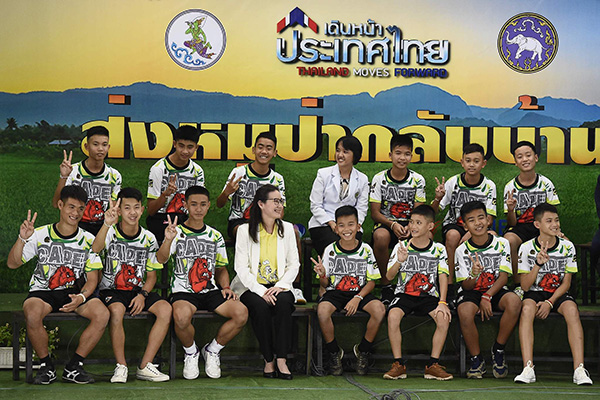 清莱洞穴被解救足球队三名少年与教练获颁泰国国籍