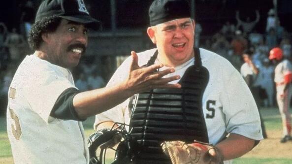 西虹市首富为何花大价钱搞翻拍?就是为了讽刺