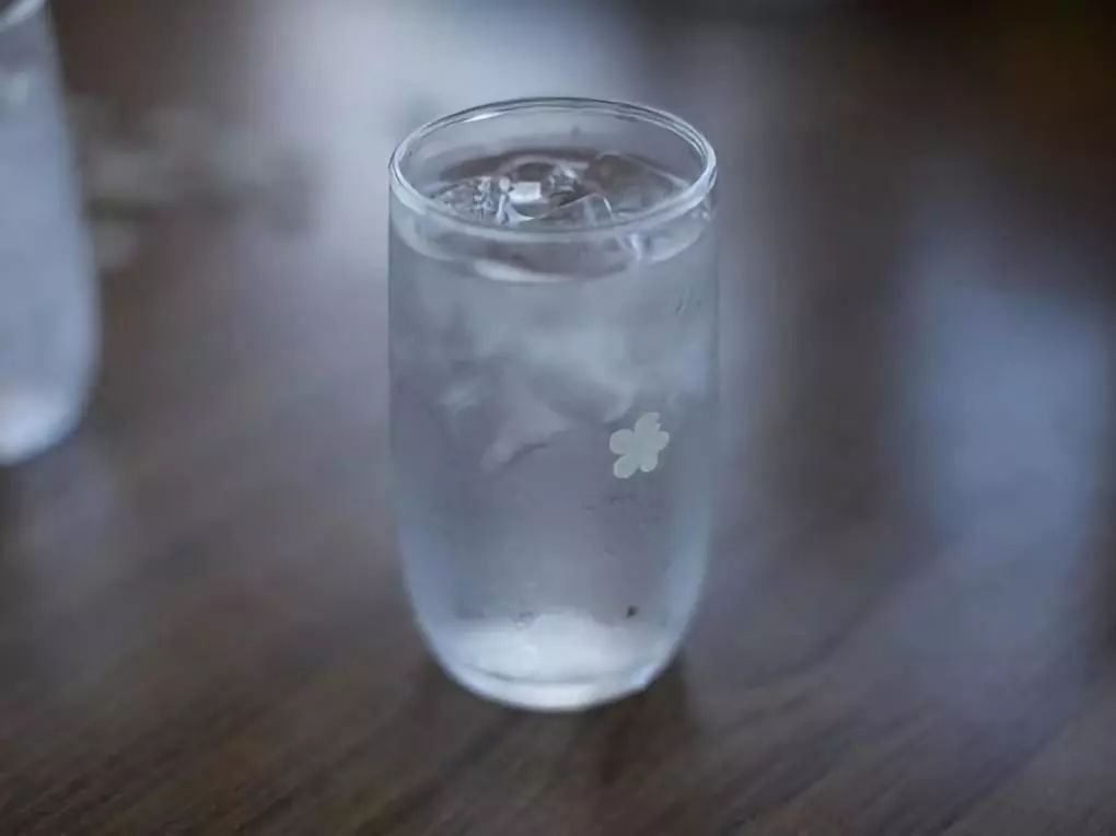 喝白开水也会中毒:关于喝水的4个误区,你一定