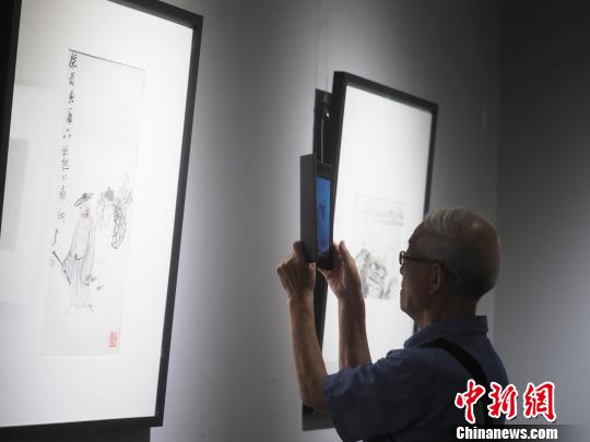 “梦回蜀山―李可染中国画精品展”在成都开展