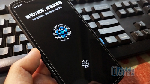 小米8探索版再探索 透明的光环让你忽略了他们