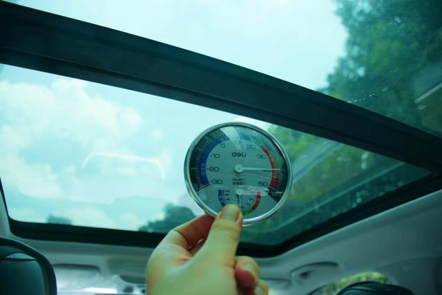 车内高温难散热，天窗：这锅我不背！
