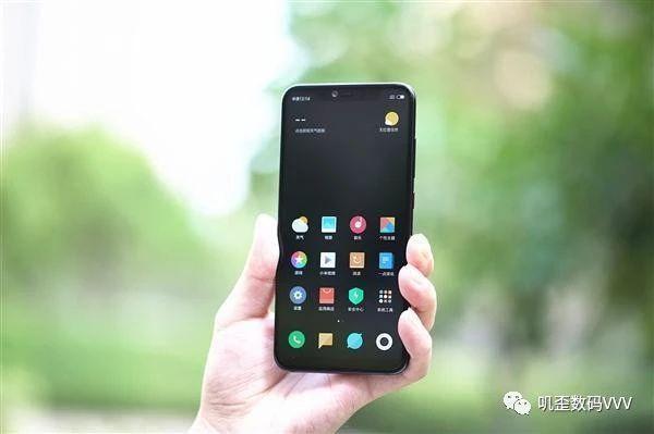 OPPO Find X兰博基尼秒售罄，对比小米8透明探索版谁更吸引你？