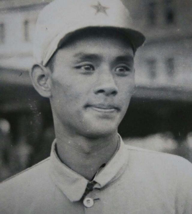 许世友说他好样的,主席赞扬说一个人就消灭敌