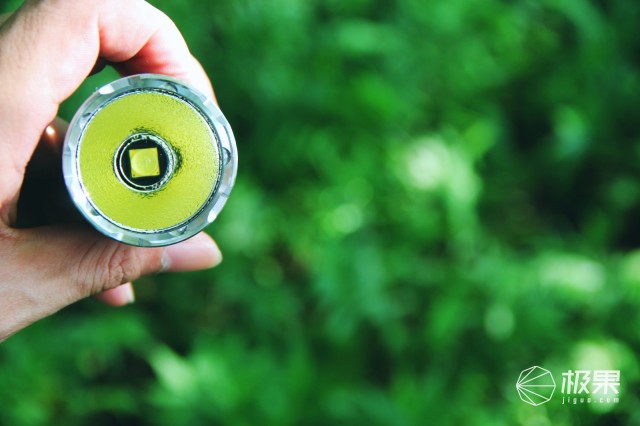 WUBEN(务本)A21直充强光手电 WUBEN(务本)A21直充强光手电