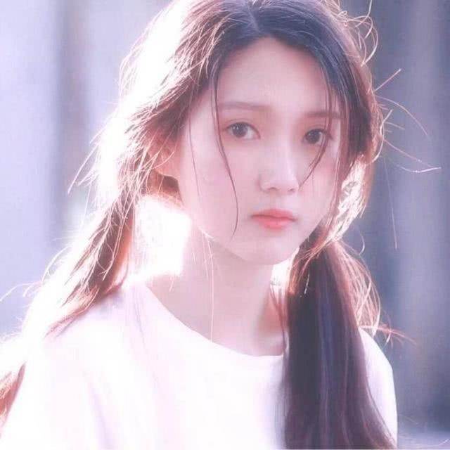 女生见到男生哭有v女生?最后一个活该真的高清大图女生头像图片