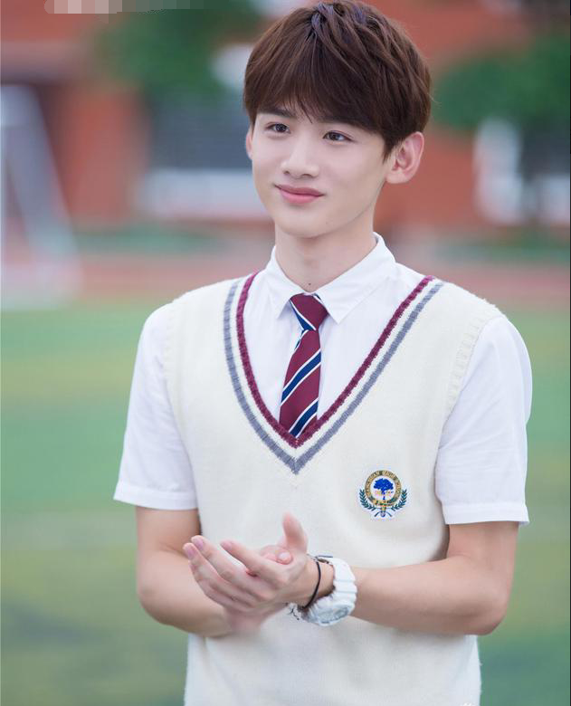 白敬亭岑宁儿恋爱?工作室疑似辟谣:假的